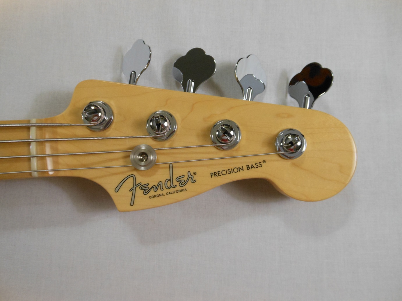 Mod Shop Precision Bass Picture 3